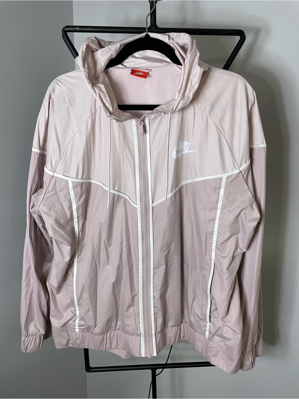 Nike Women's Pale Pink Hooded Windbreaker with Reflective Trim